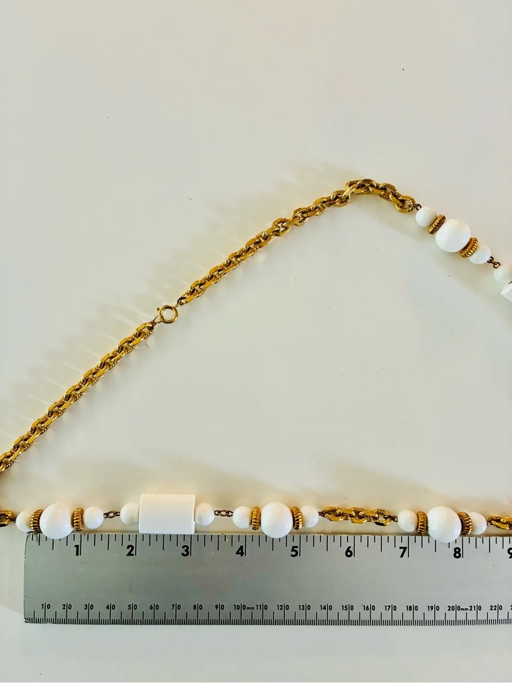 Gold Chain Necklace with Chunky Cylindrical Resin White Beads Women Jewelry EUC